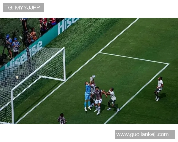 切尔西狂胜里昂五球大捷全场沸腾瞬间引发热议解析